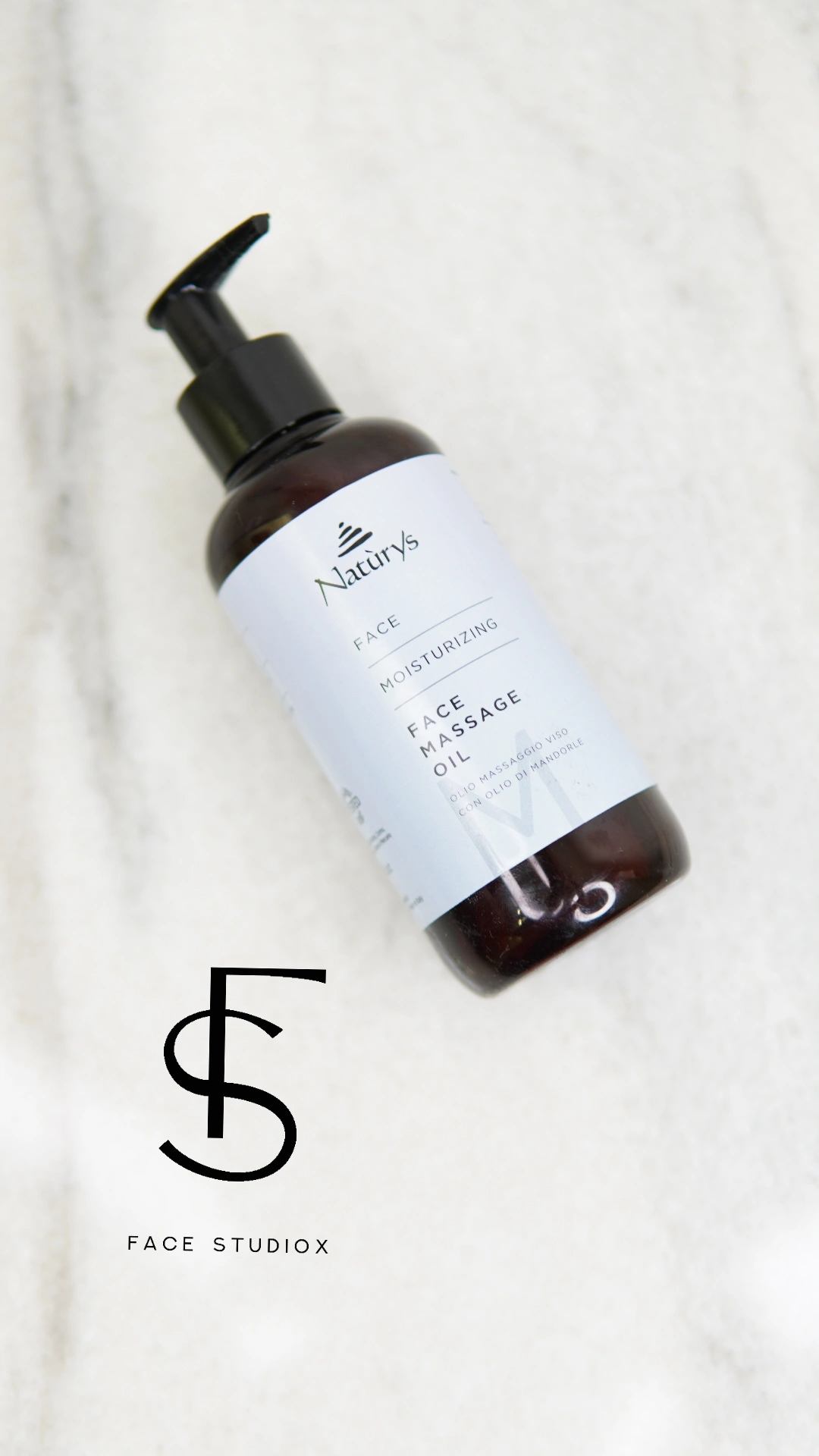 ماساژ لیفتینگ صورت در فیشیال VIP برای بهبود استحکام پوست – فیس استودیوکس