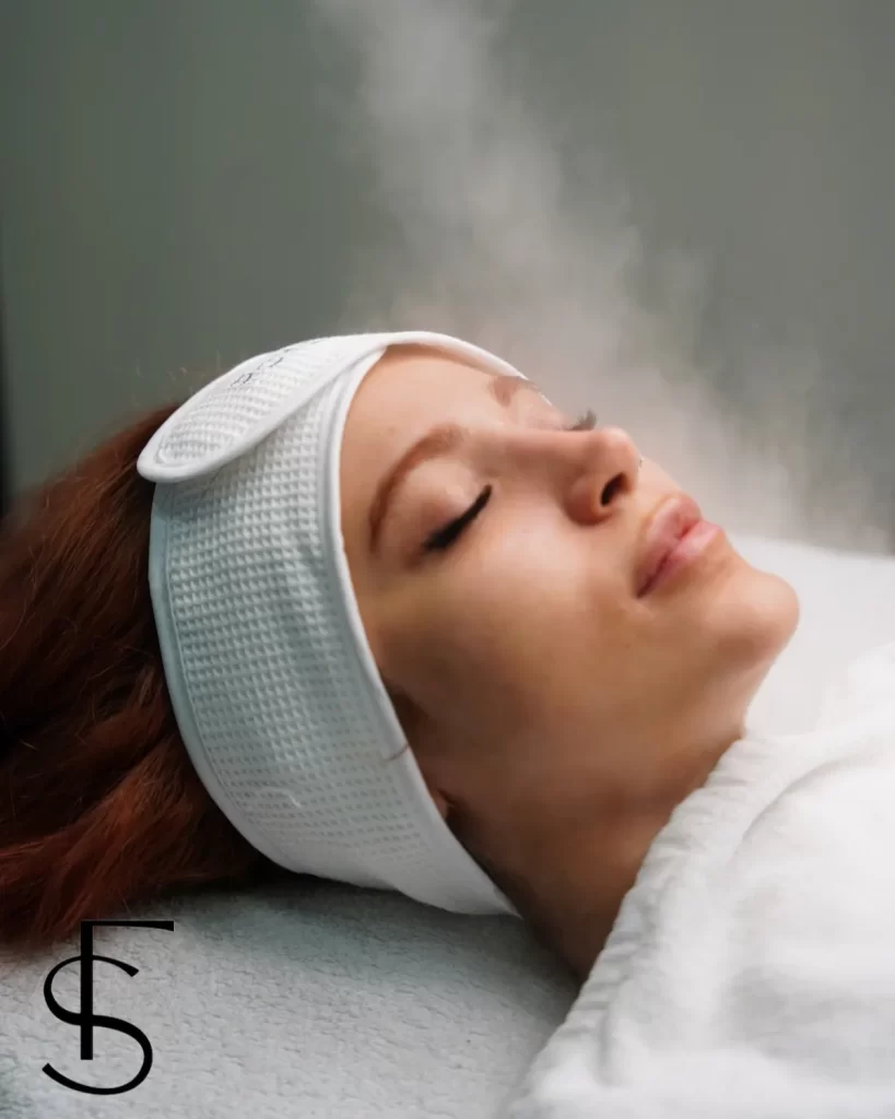 آمادهسازی پوست پیش از فیشال تخصصی در فیس استودیوکس تهران